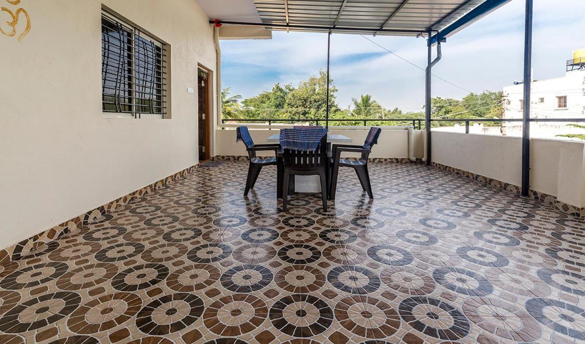 Krishna Homestay 亨比 外观 照片
