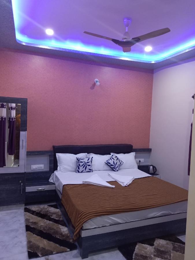 Krishna Homestay 亨比 外观 照片